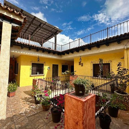 Maison Bougainvillea Antigua Eksteriør billede